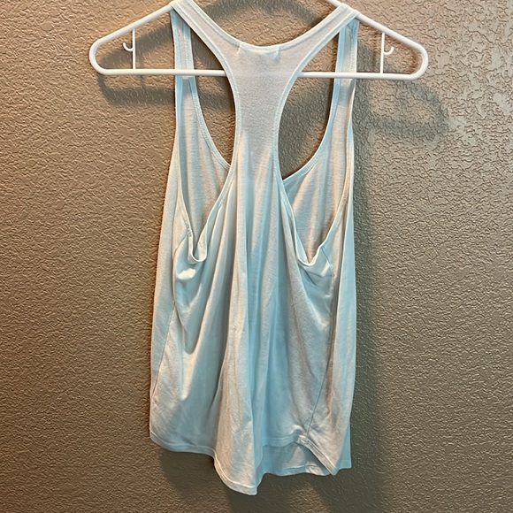 Billabong tank top size medium - Picture 3 of 5